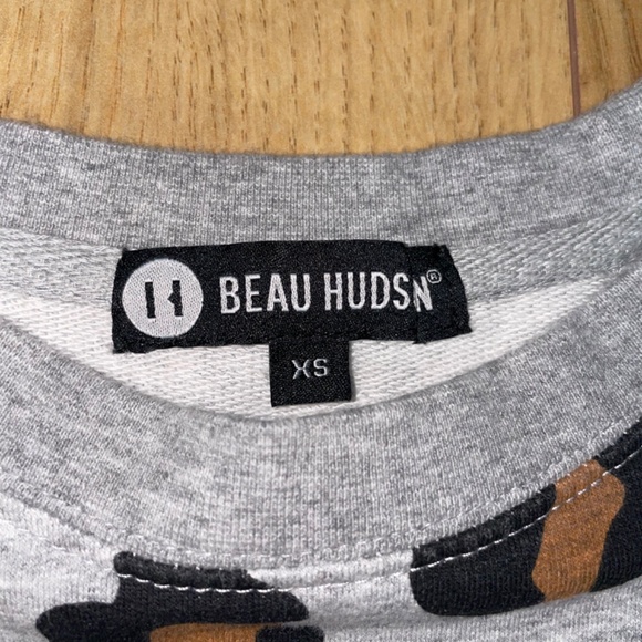 BEAU HUDSON Tunic Length Sweatshirt NWOT - XS - Picture 3 of 7